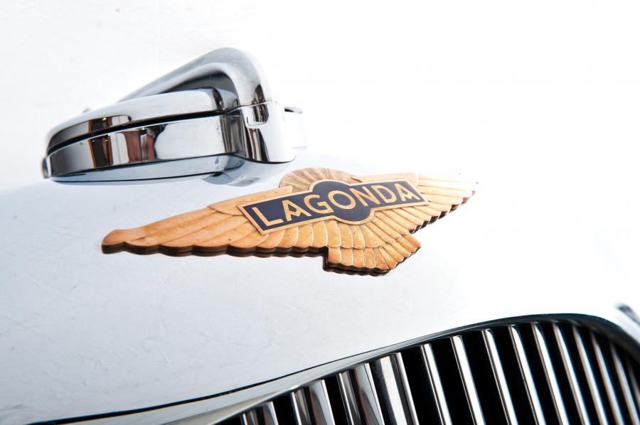 Логотип Lagonda LG6 Rapide Drophead Coupe 1938 года  (фото 21 из 40)